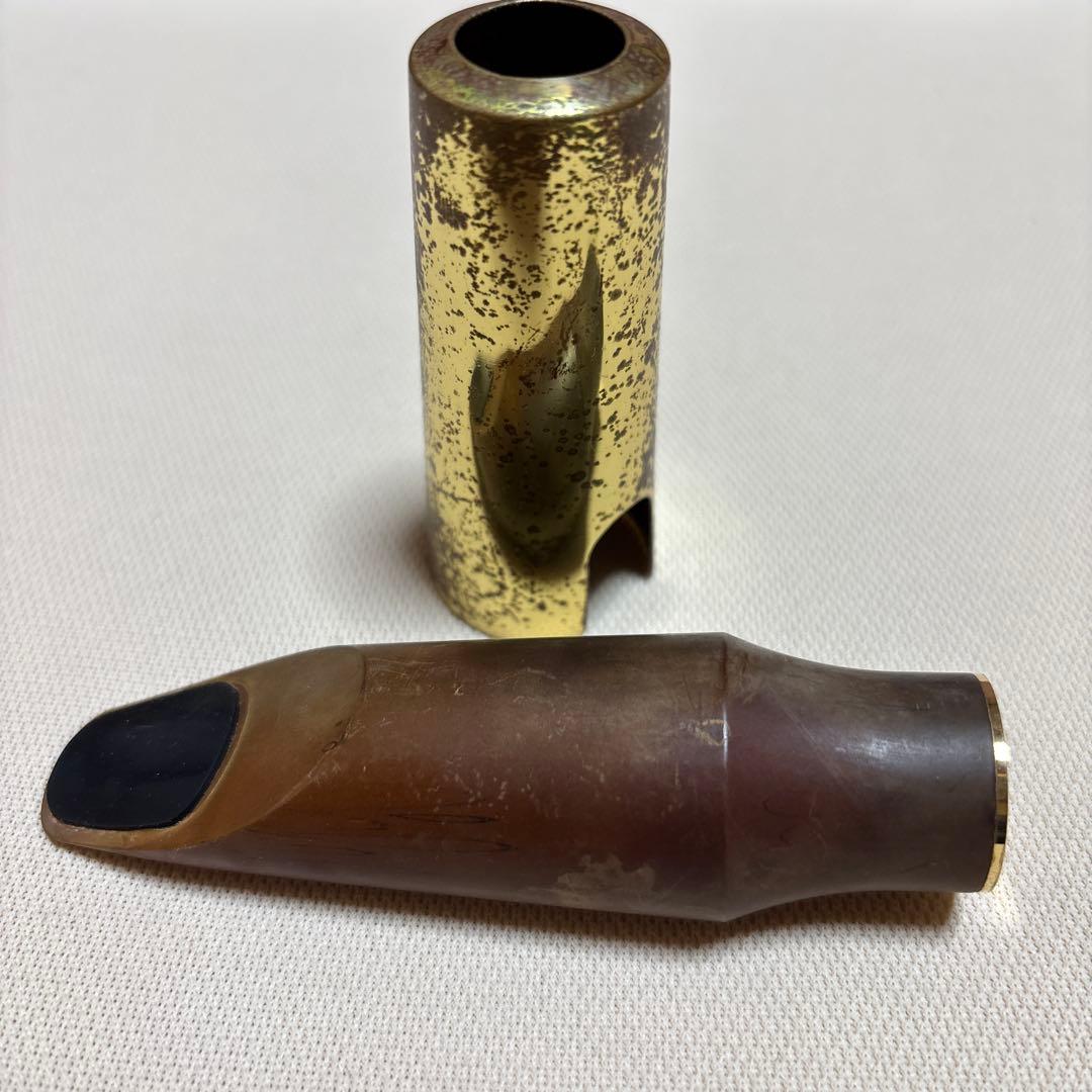 ブランチャーのテナー・サックス用マウスピースとキャップ