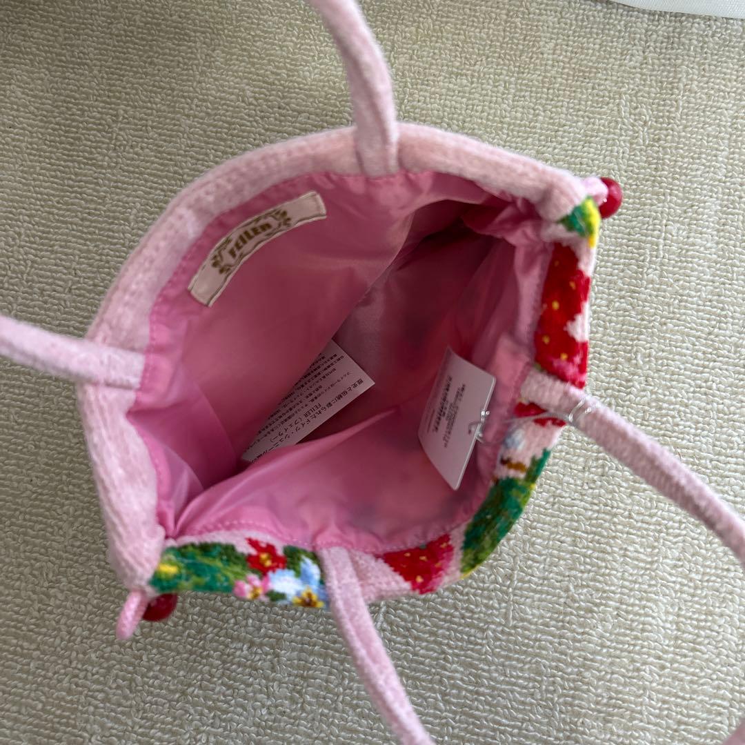 フェイラー×サンリオコラボ　ハローキティ　いちご　手付き巾着　キティちゃん