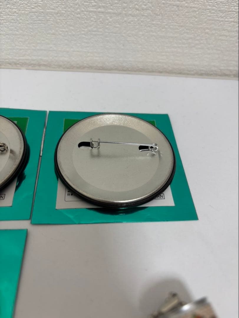 鬼滅の刃 我妻善逸 眼差し缶バッジ 12個+おまけセット