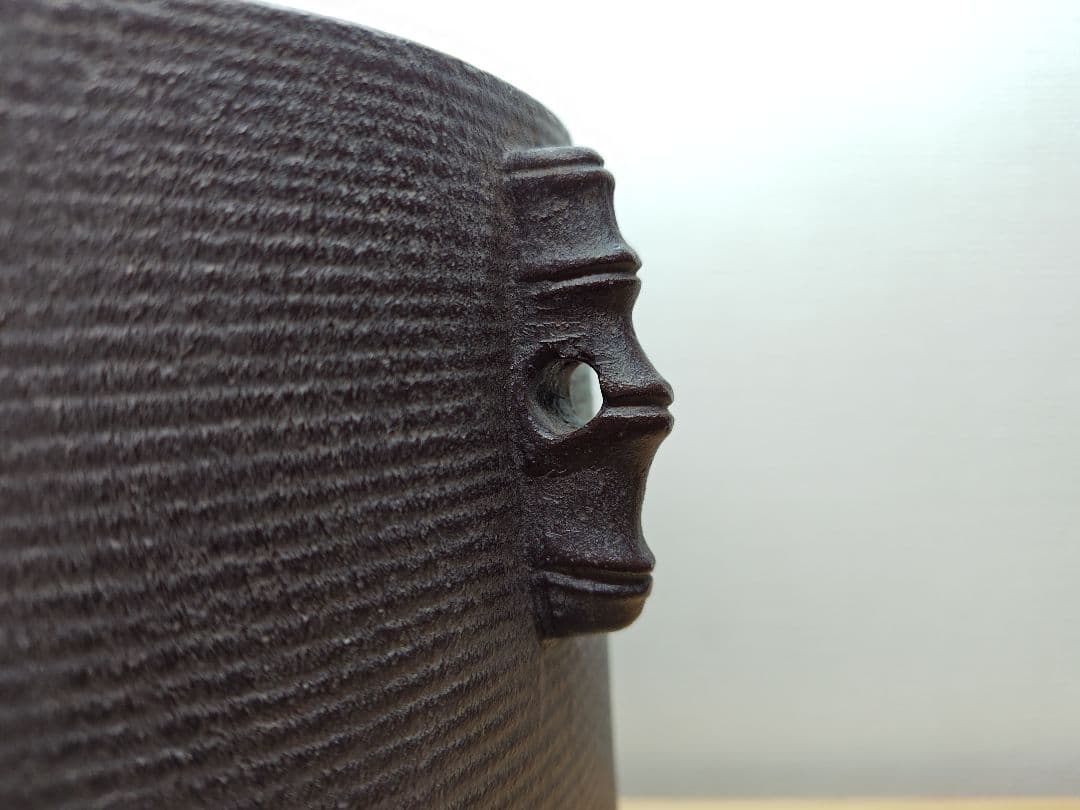 送料込【逢絢亭】茶道具 釜 筒釜 糸目模様 釜師 高橋敬典 共箱入り