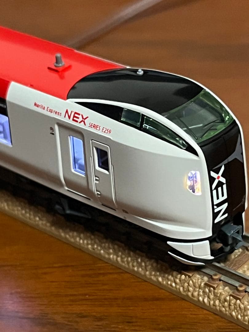E259系成田エクスプレス6両kato ライト室内灯点灯確認済