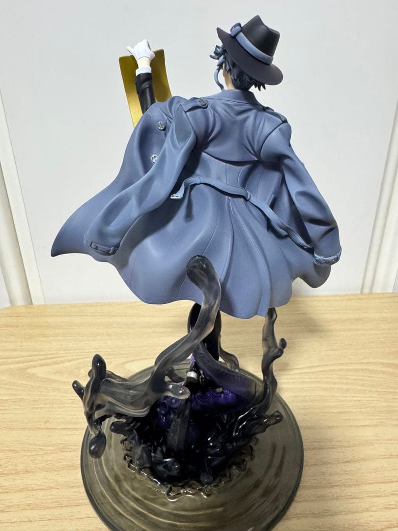 ツイステ　アズール　フィギュア　1/8スケールフィギュア　ANIPLEX限定