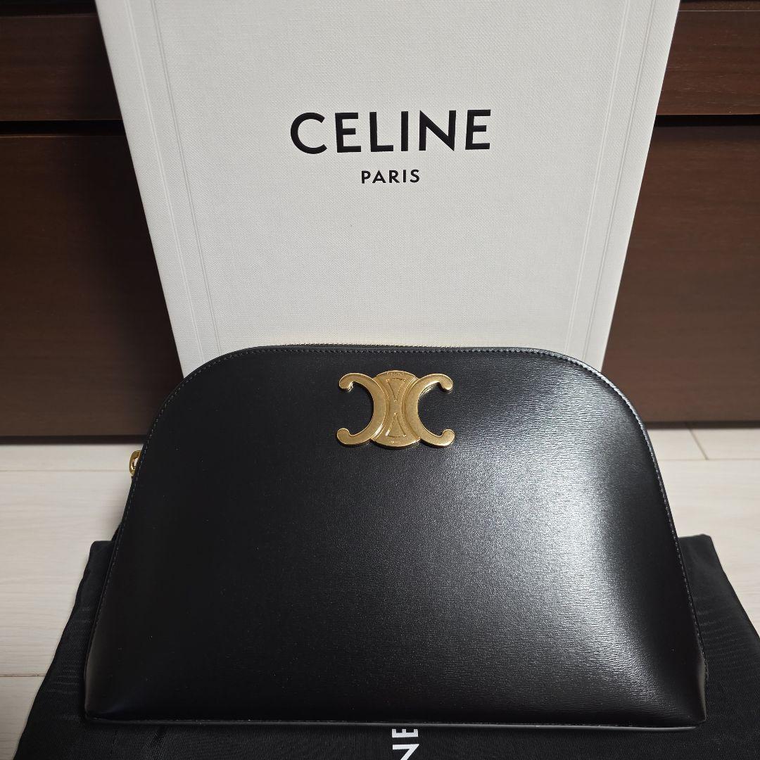 【新品】CELINE　トリオンフ　 ブラックレザー バッグ