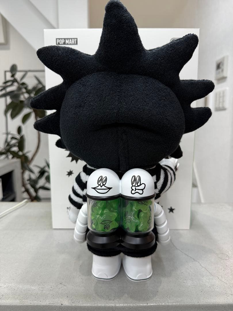 【完売品】 molly 400% フィギュア Durian Man