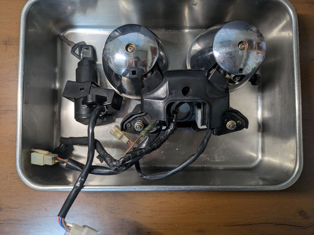 ゼファー400純正メーター　キーシリンダーセット　 メーター タコメーター