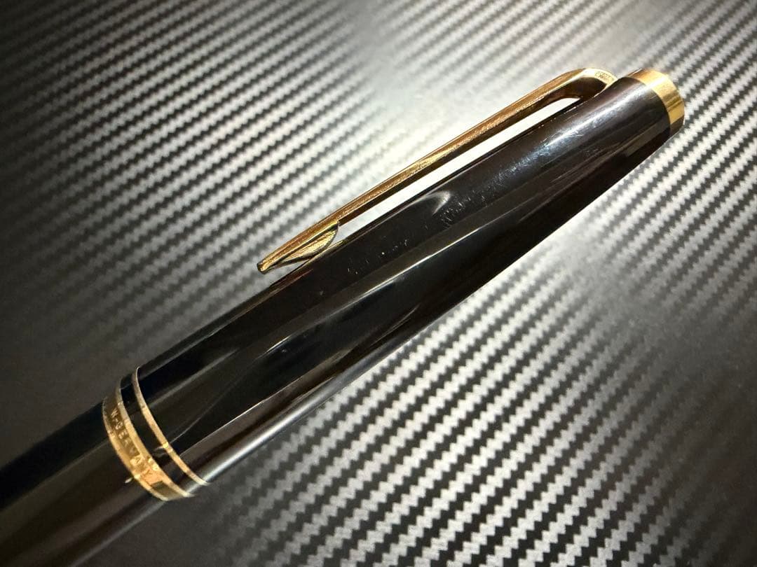 未使用に近い モンブラン No.221 ブラック F 細字 万年筆