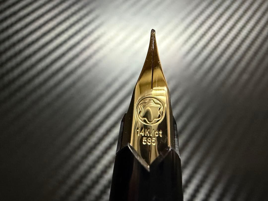 未使用に近い モンブラン No.221 ブラック F 細字 万年筆