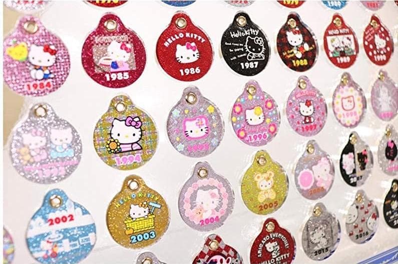 【レア/未開封】ハローキティ45周年記念 ヒストリカル アクリルチャーム