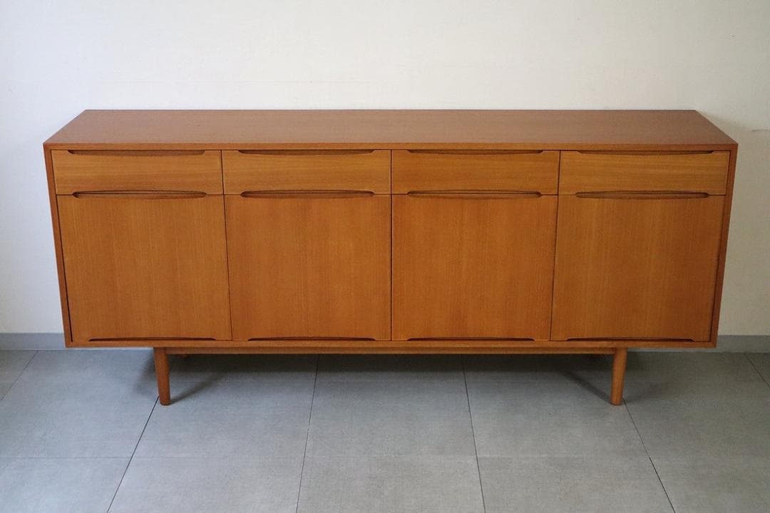 クロロス ワイド キャビネット サイドボード リビングボード チーク材 北欧