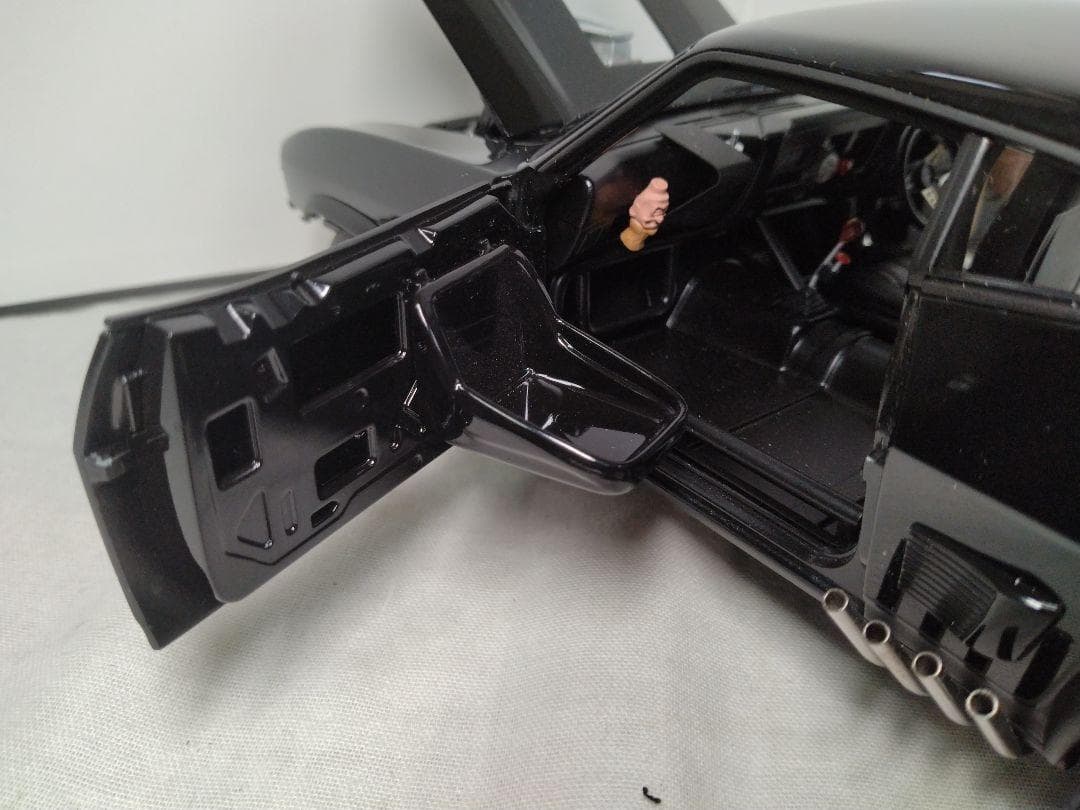 59　オートアート　1/18　マッドマックス2　The ROAD WARRIOR