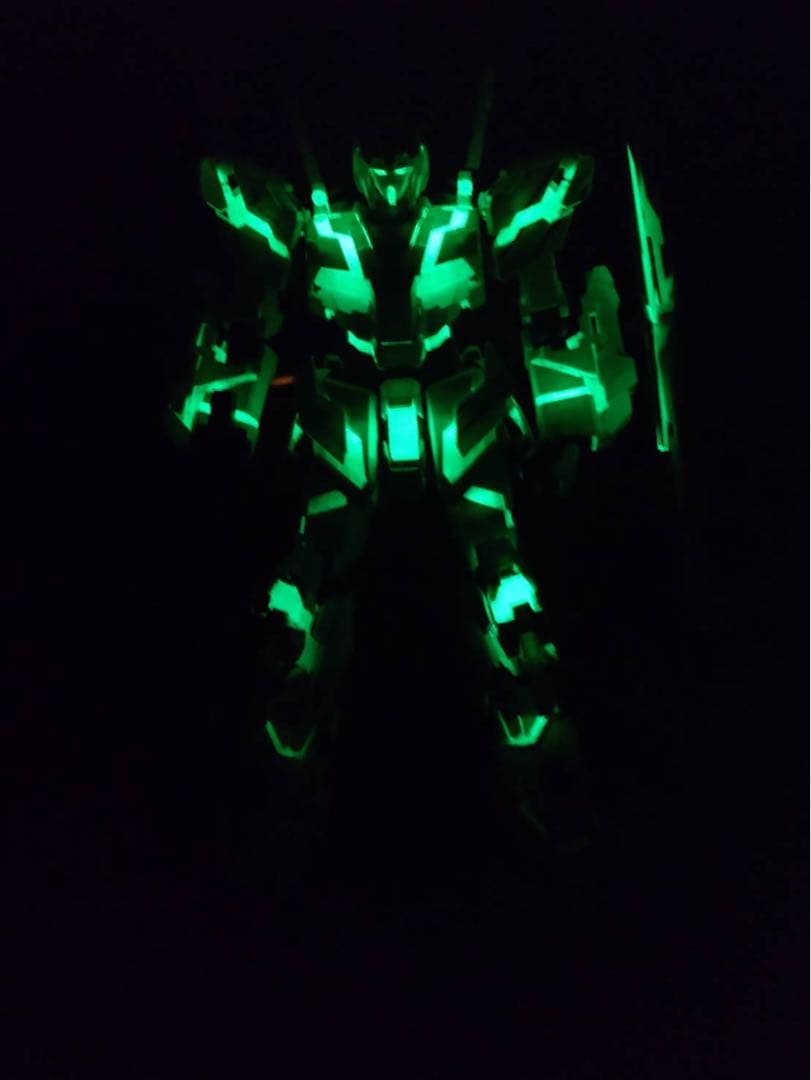 PG 1/60 ユニコーン ガンダム ルミナスクリア セブンイレブン　ガンプラ