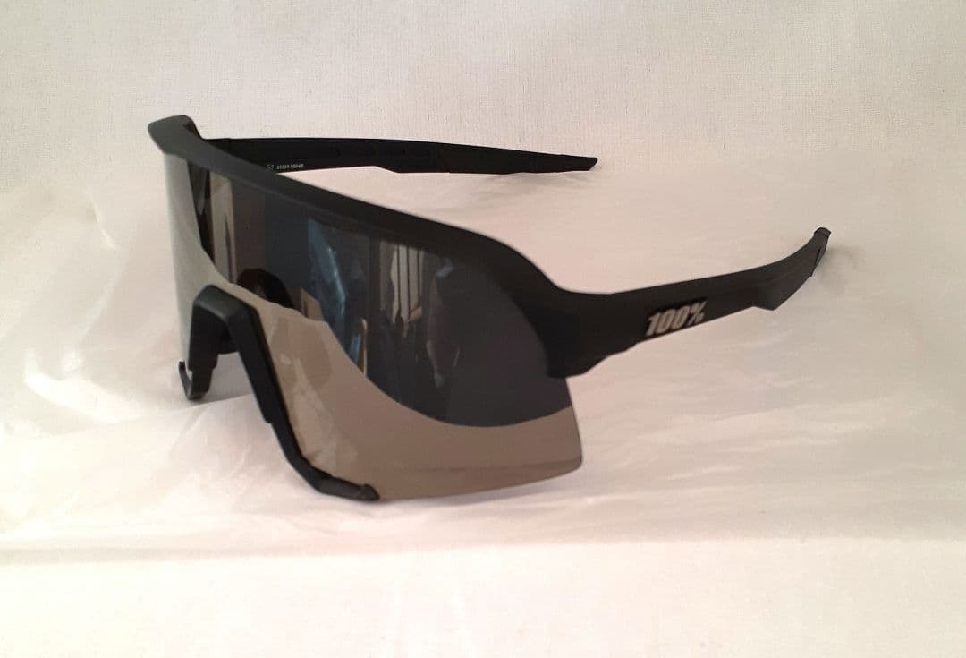 中古 100% S3 ブラック ゴールド ワンハンドレッド サングラス