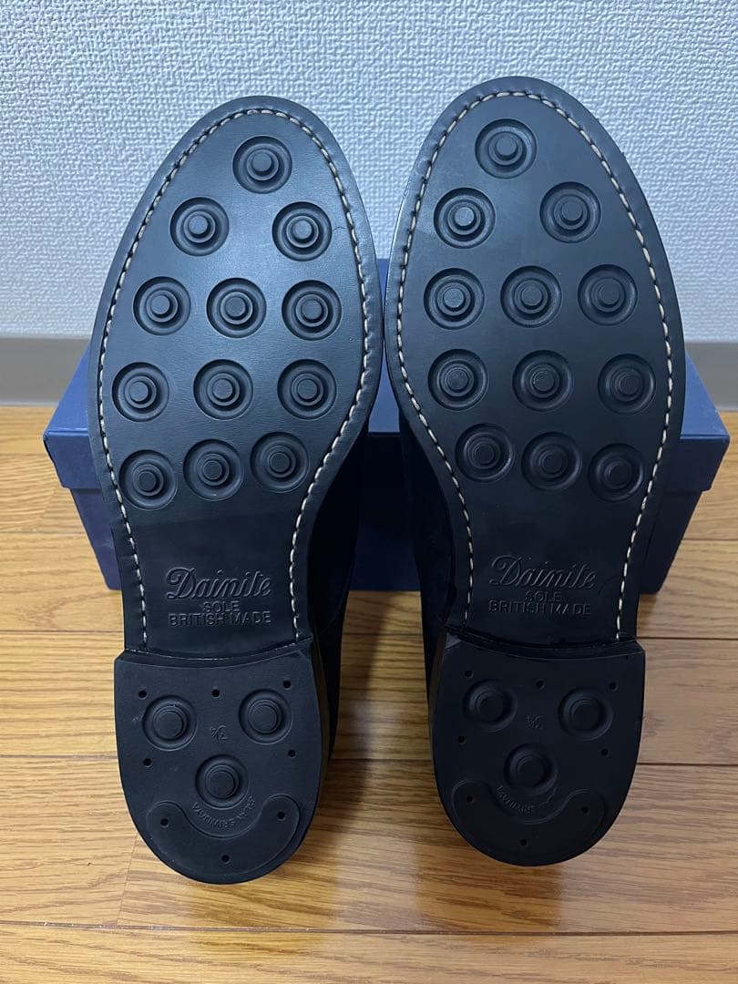 Jalan Sriwijaya Uチップ ブラックスエード