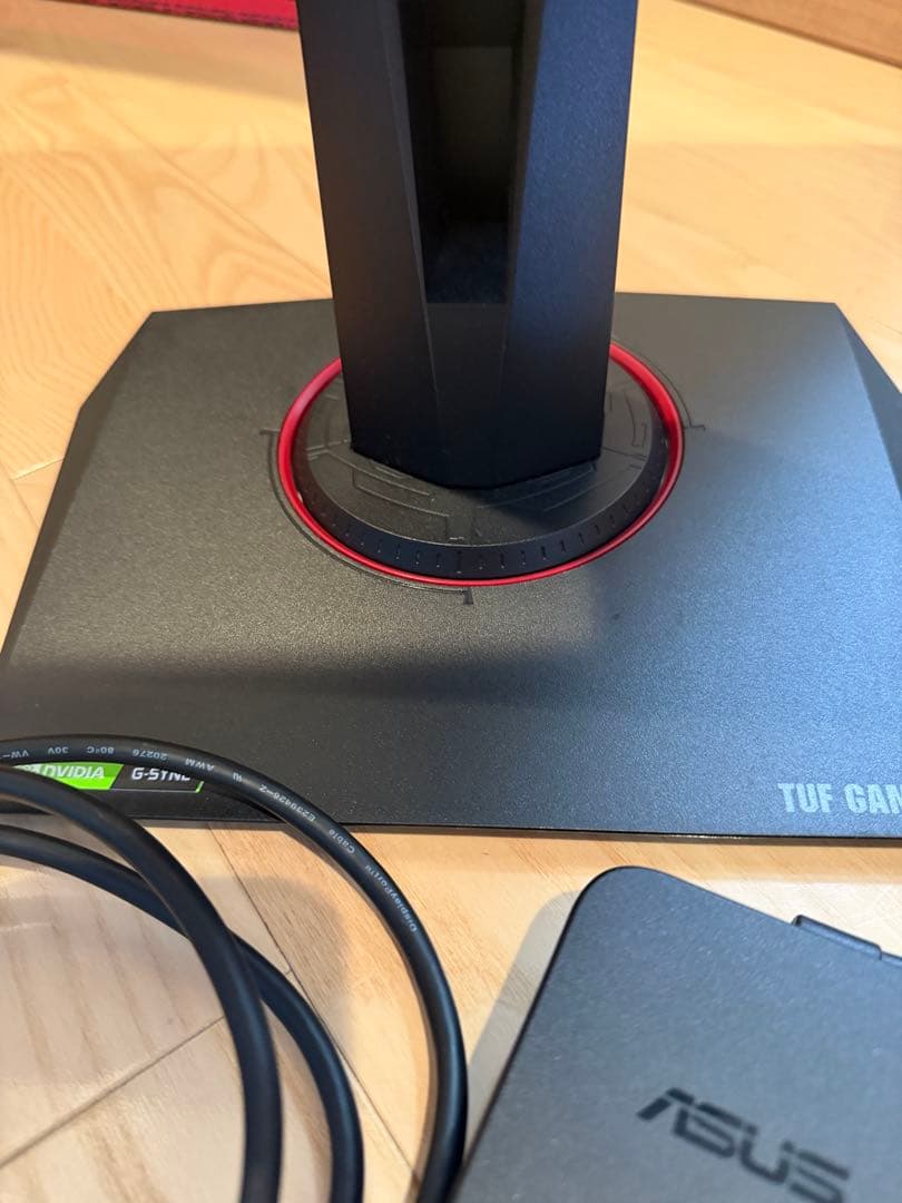 ASUS TUF GAMING 27インチ モニター　VG27AQ