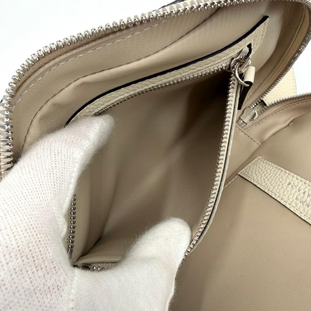 【極美品】ボナベンチュラ ボディバッグ パオロ クロスボディ レザー クリーム