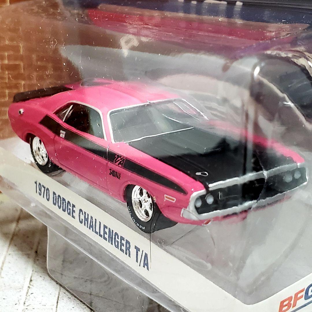 BFグッドリッチ！広告パッケージ　グリーンライト　ダッジ　チャレンジャー