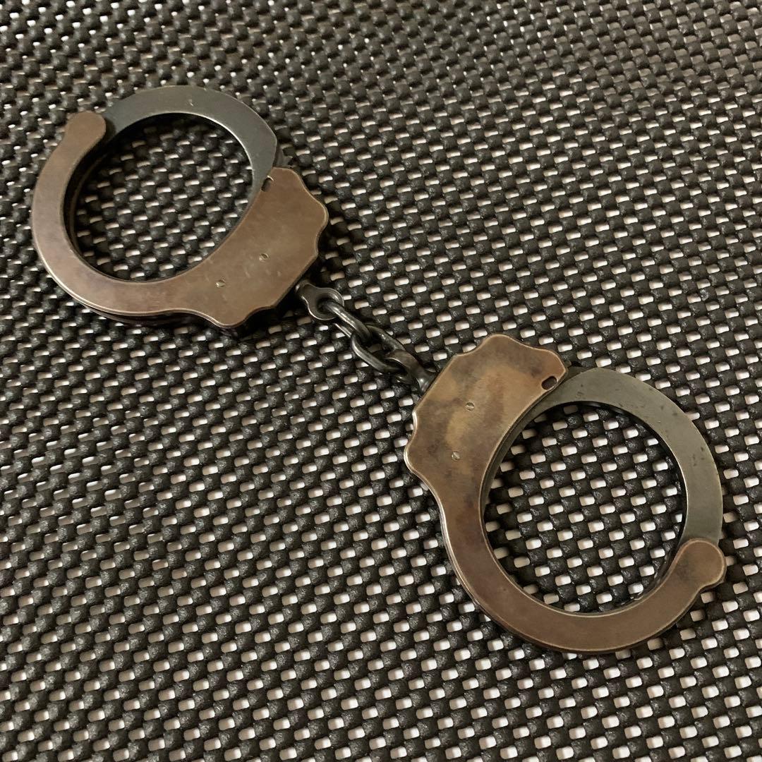 本物　ハンドカフ手錠&ケース