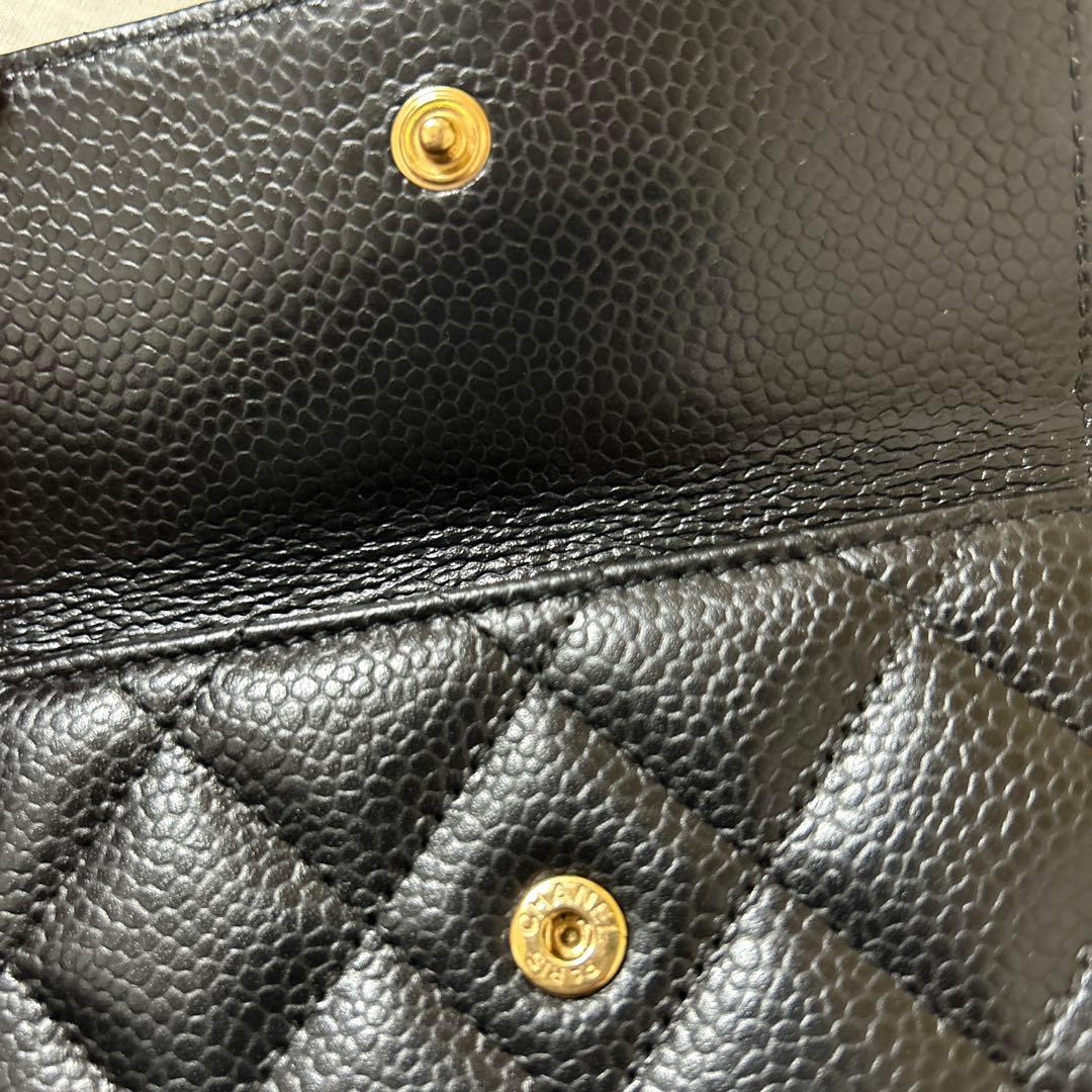 シャネルマトラッセ　ダブルホック折り財布