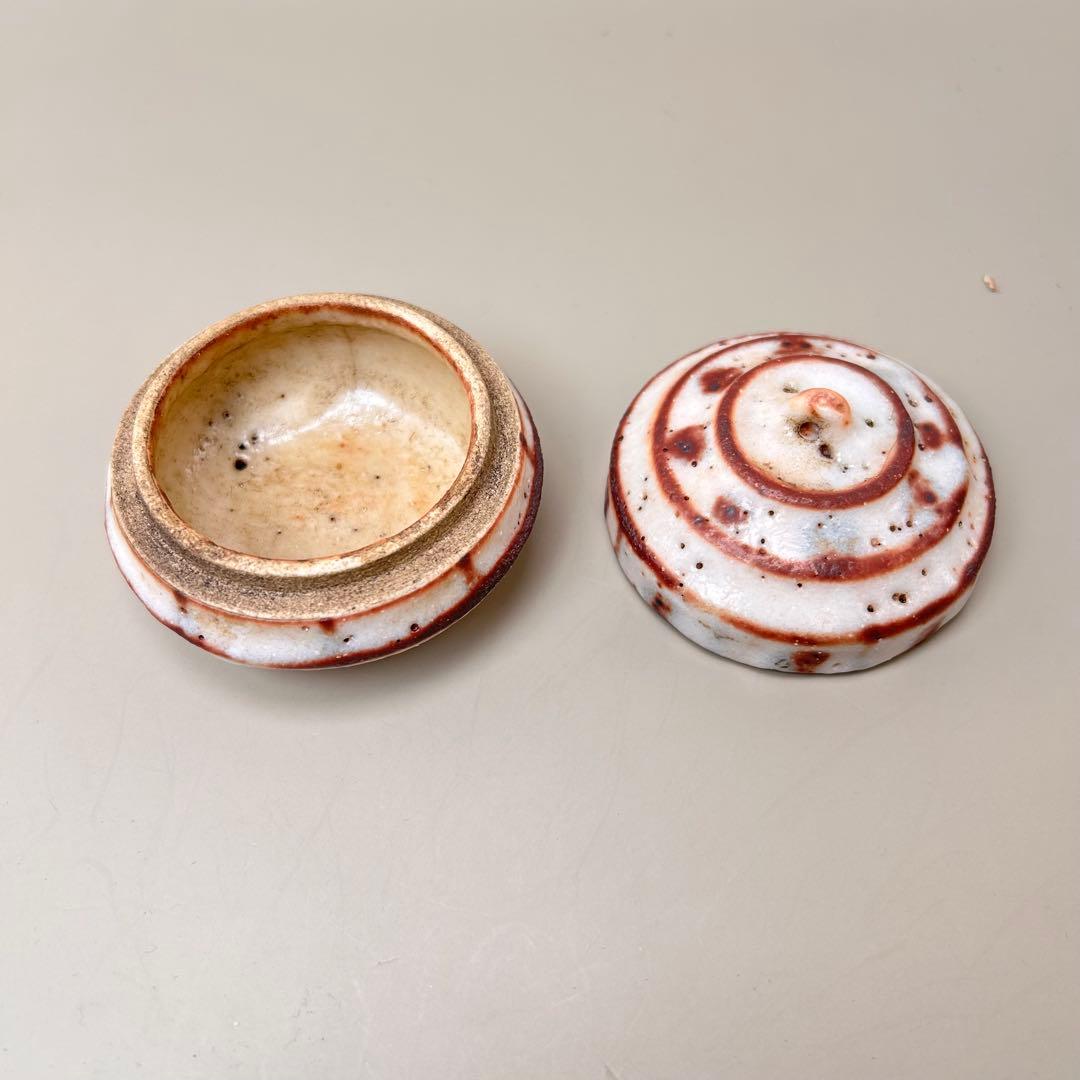 A048志野焼 香合 香道具 茶道具 美濃焼 陶芸 アンティーク 和陶器