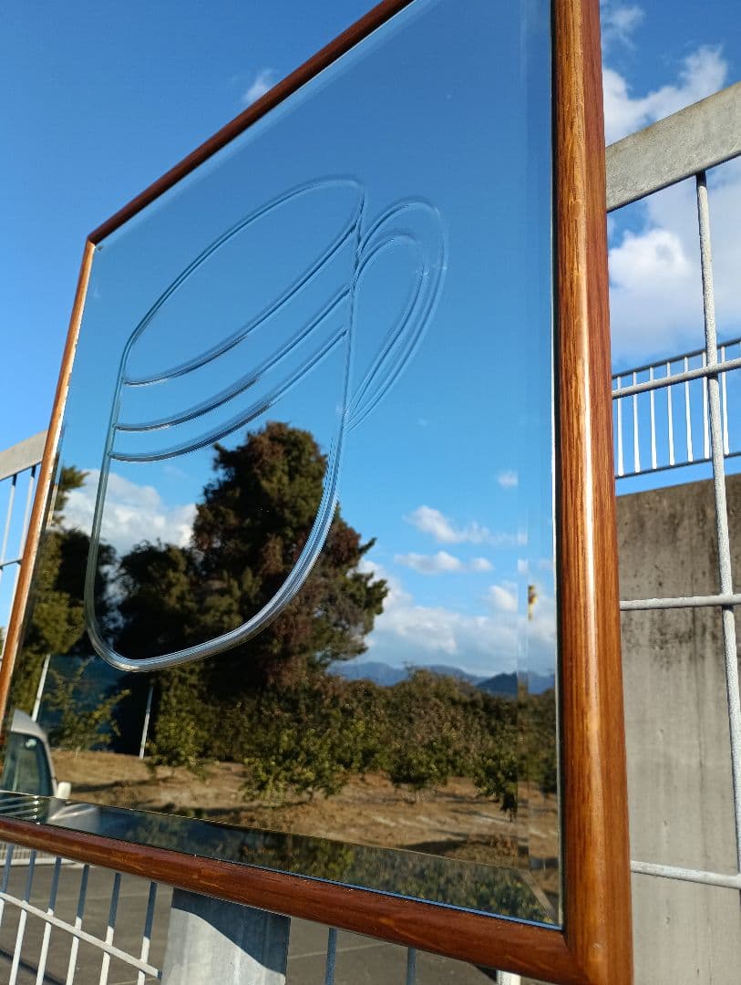 北欧　デザイナーズ　ウォールミラー　カットガラス　コーヒーカップ　モダン　チーク