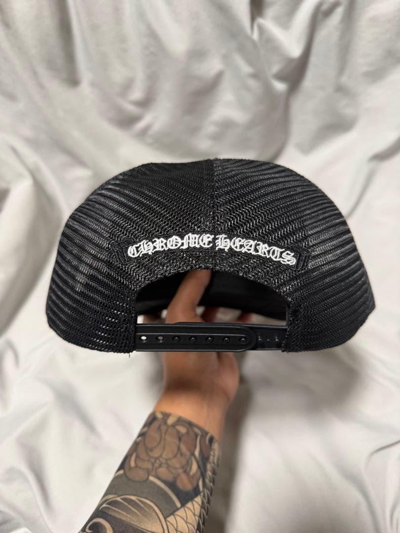 CHROME HEARTS クロスモチーフキャップ