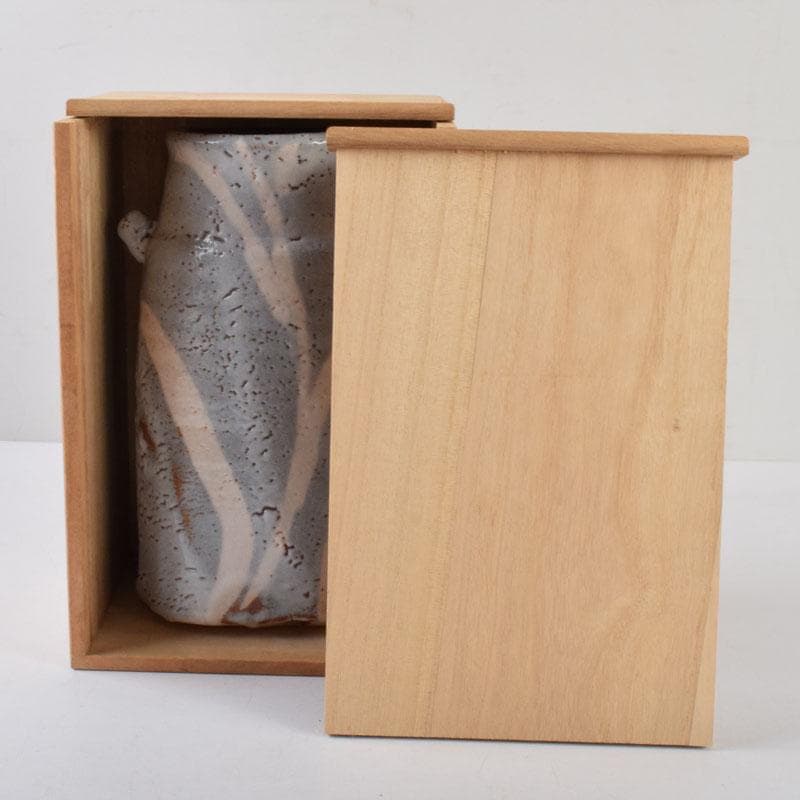 安藤日出武作　鼠志野　双耳花生　花瓶　共箱　V　8585