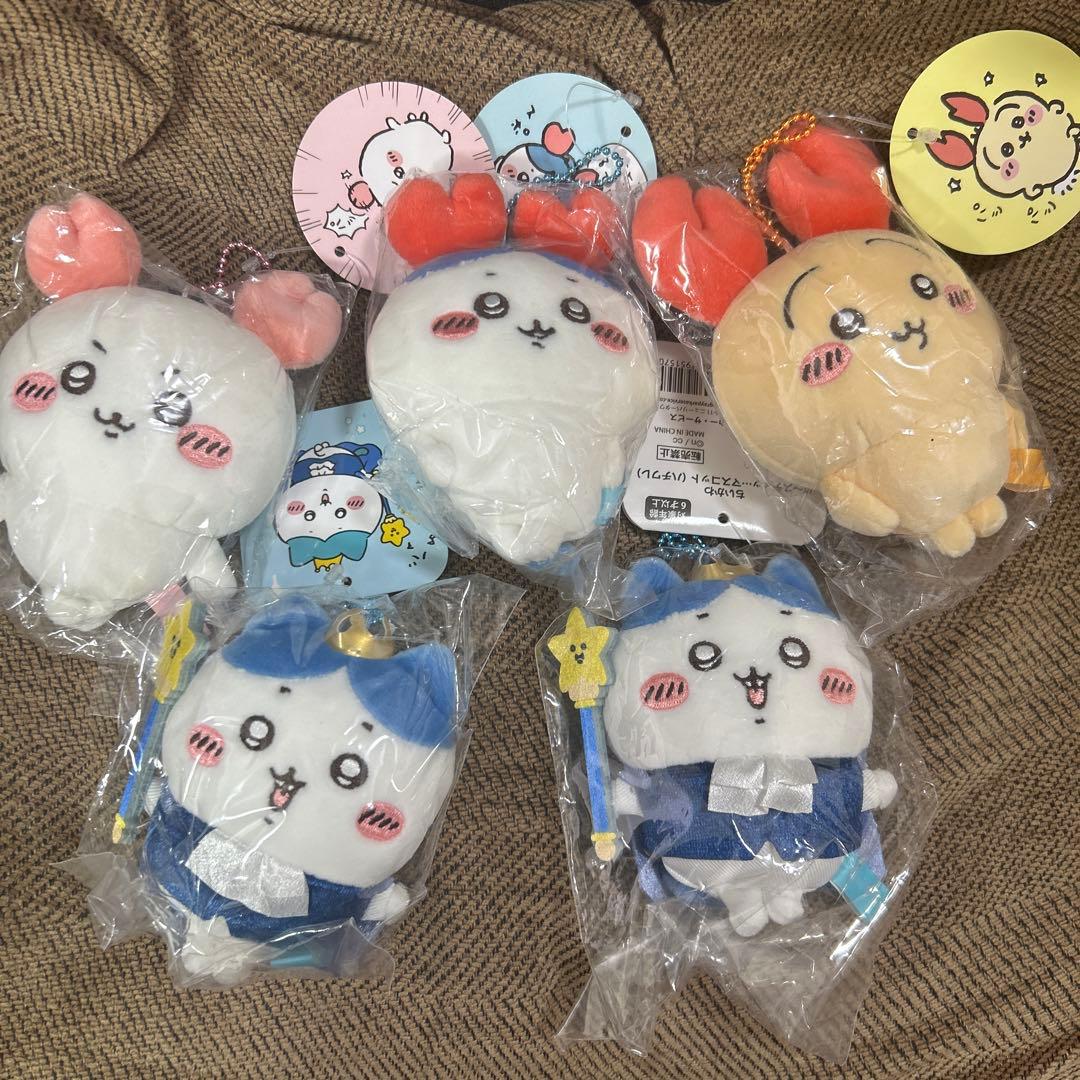 ５個　ちいかわ　カニなちいかわ　カニなハチワレ　ロブスターなうさぎ　マスコット