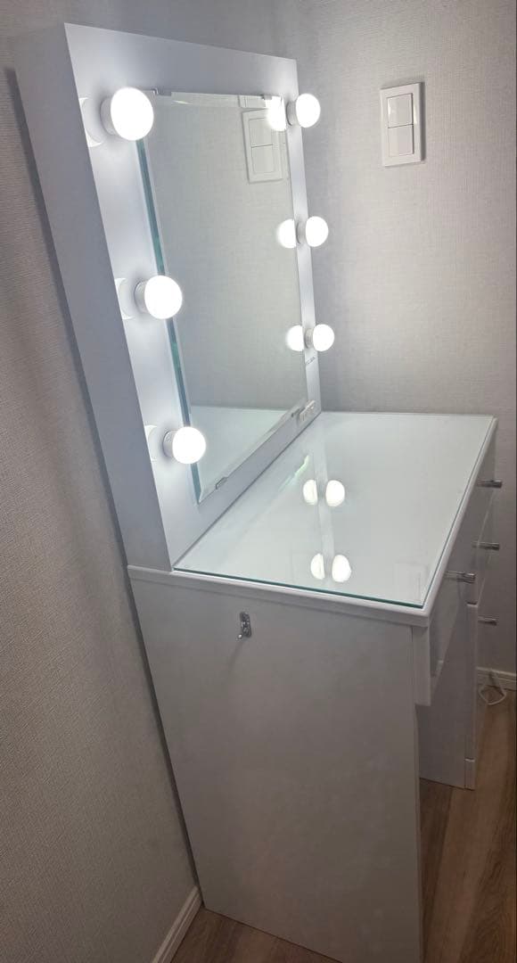 LED照明付きドレッサー　白