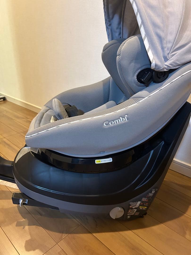 【極美品】 Combi クルムーヴアドバンス ISOFIX　JP-590付属品有