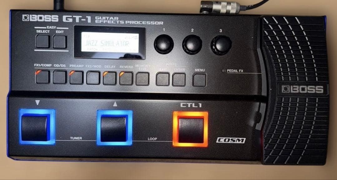 BOSS GT-1 マルチエフェクター　 ACアダプター　教科書