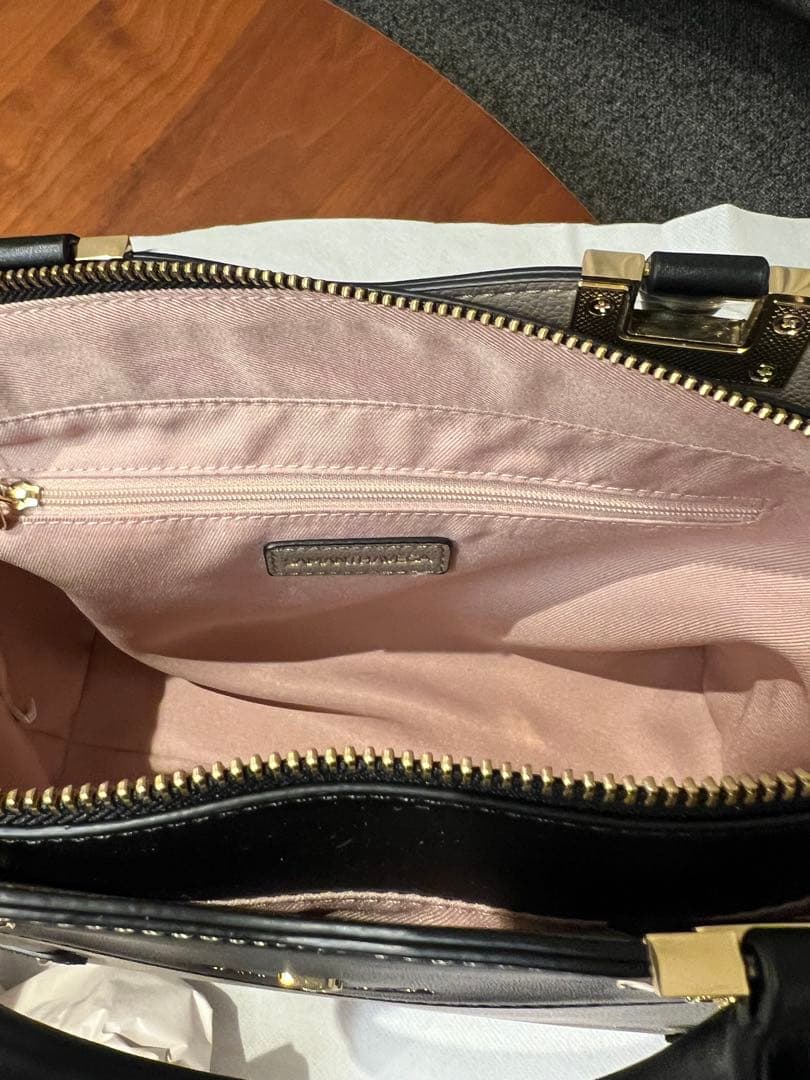 【新品未使用】SAMANTHAVEGA ハンドバッグ　ベージュ・黒