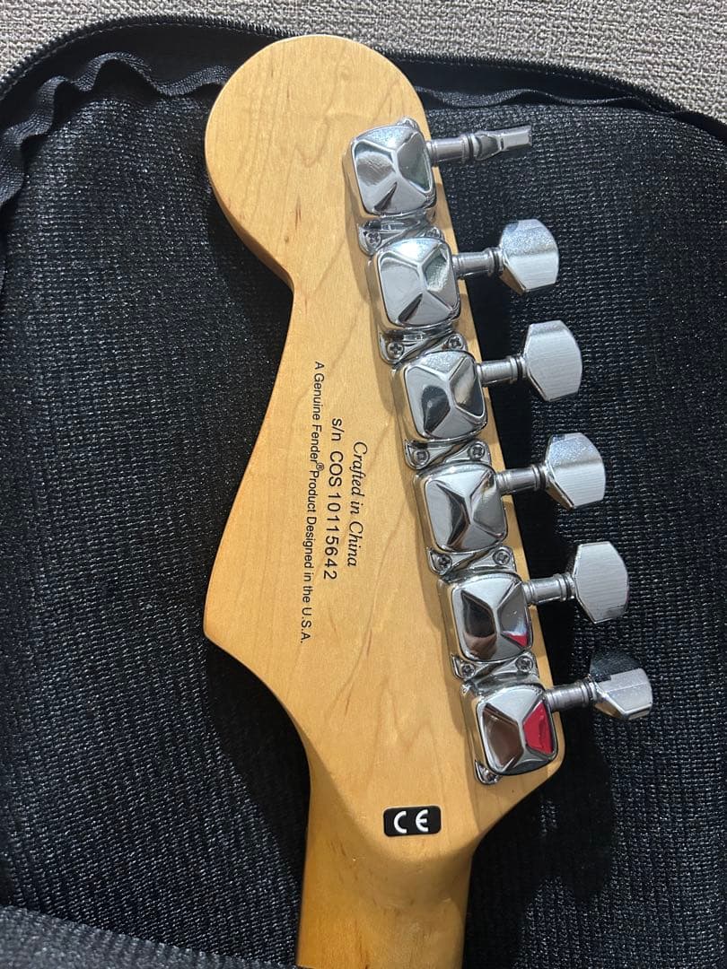 Squier ストラトキャスター レッド