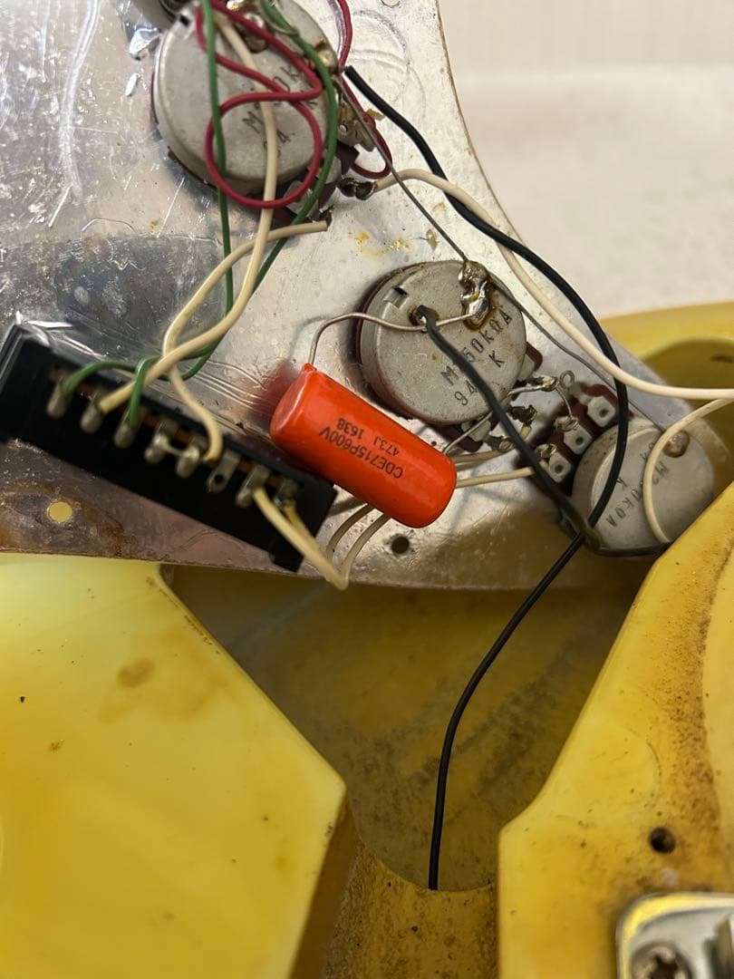 フェンダー　Japan ST-72 95DM スキャロップ フジゲン Fシリアル