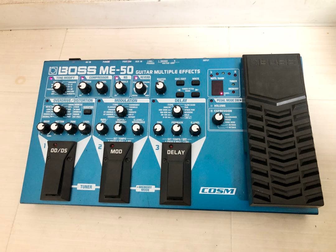 送料込みBOSS ME-50 ギター マルチエフェクター　ボス