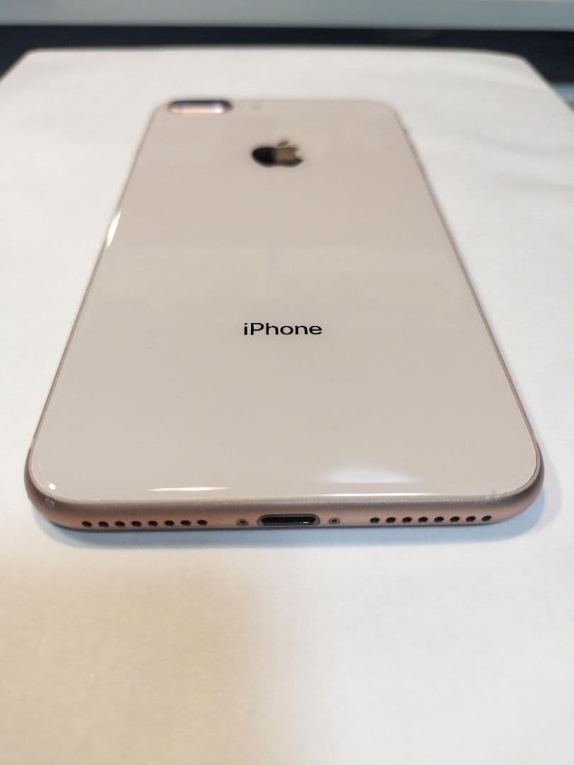 iphone8plus 256GB Simフリー ヒビ・キズ バッテリー82%