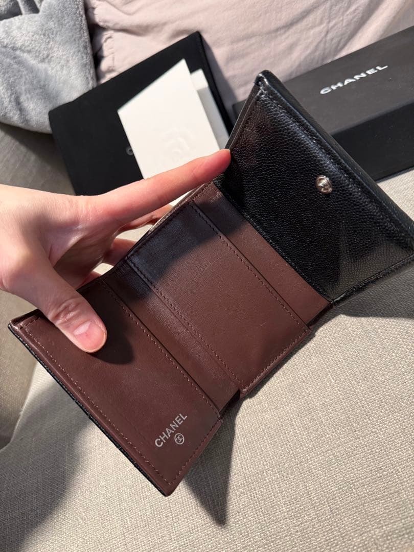 CHANEL マトラッセ　ブラックレザー 三つ折り財布