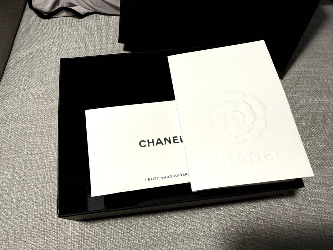 CHANEL マトラッセ　ブラックレザー 三つ折り財布
