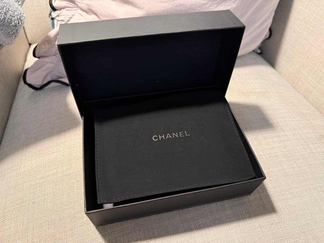 CHANEL マトラッセ　ブラックレザー 三つ折り財布