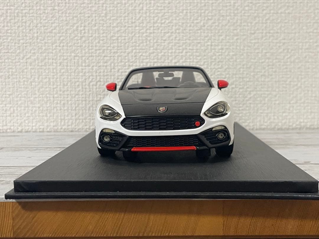 ★値下げ中　1/18 アバルト124 スパイダー