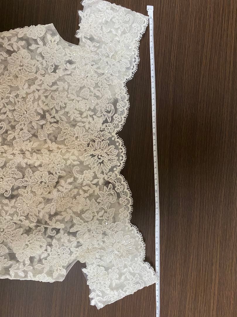 with a white 11号　アールイズウェディング　ボレロ