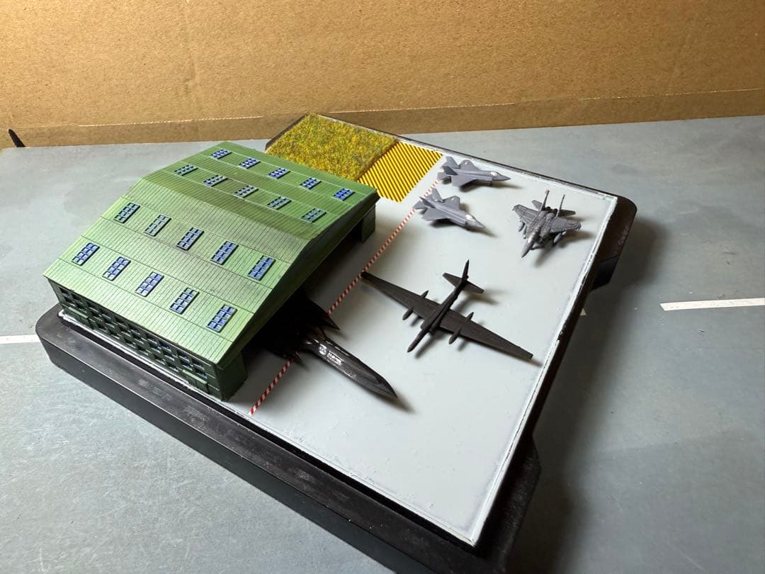 1/700 米軍基地ジオラマ　航空機付き