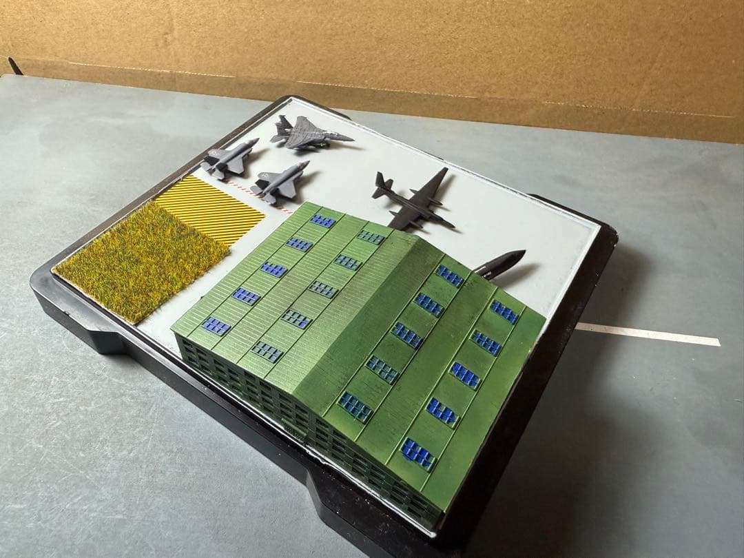 1/700 米軍基地ジオラマ　航空機付き