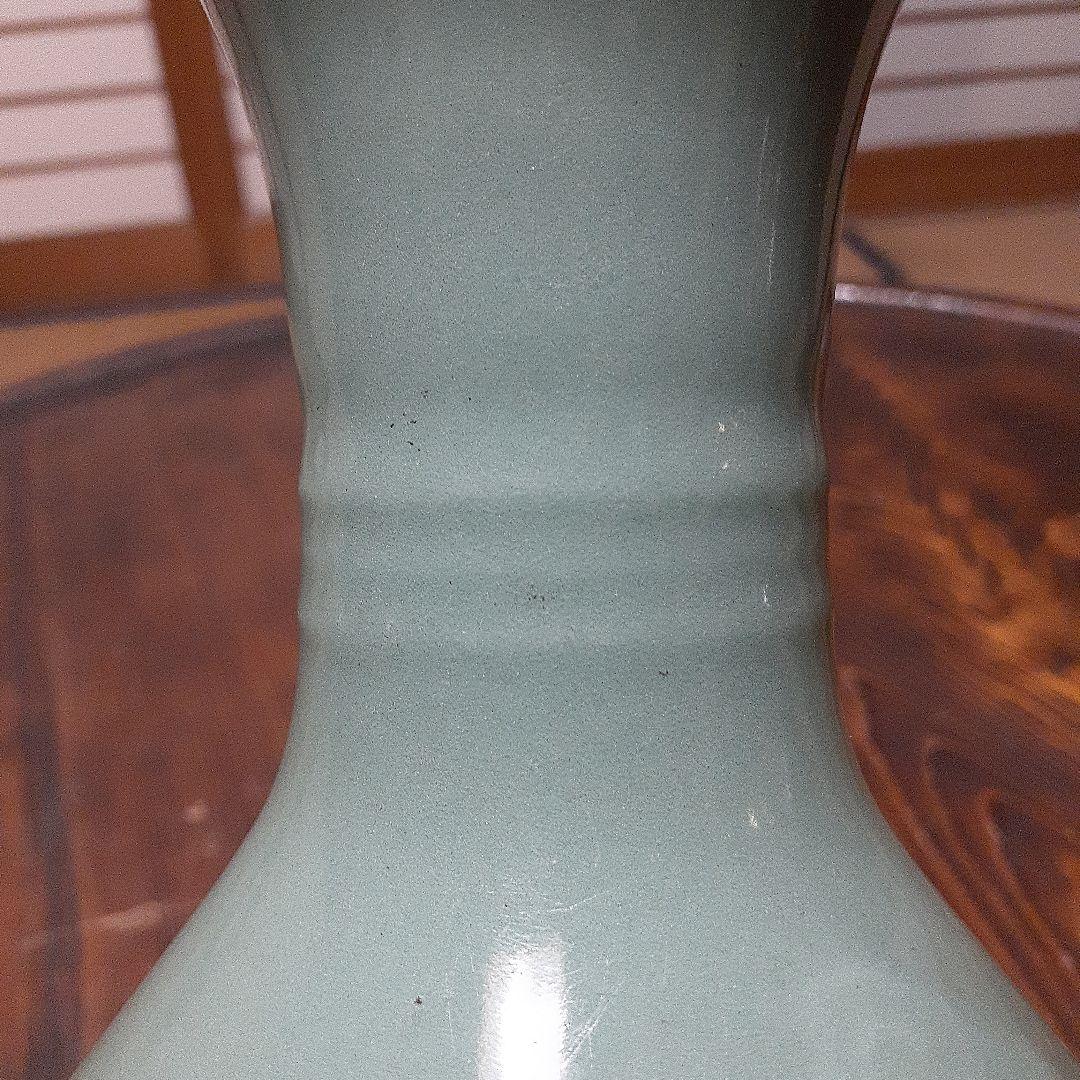 中国元時代龍泉窯浮彫雲龍図大花瓶