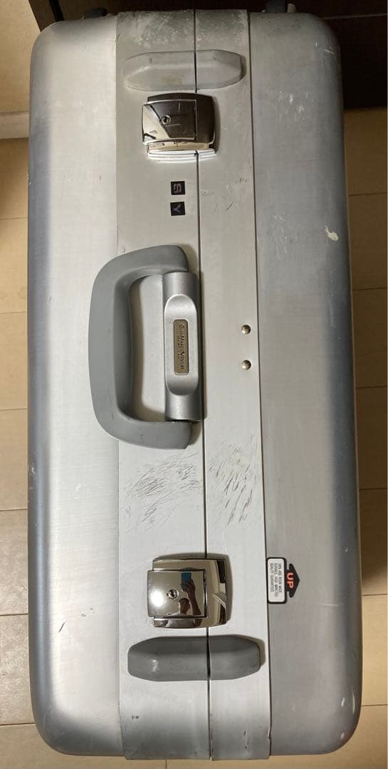 シルバー アルミニウム キャリーケース　SPORT ITALY