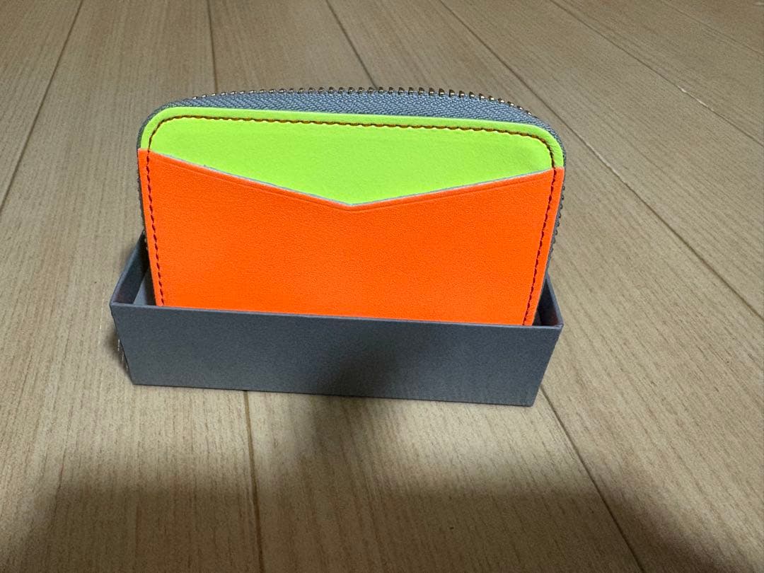 mu マルチネオンカラー ミニ財布