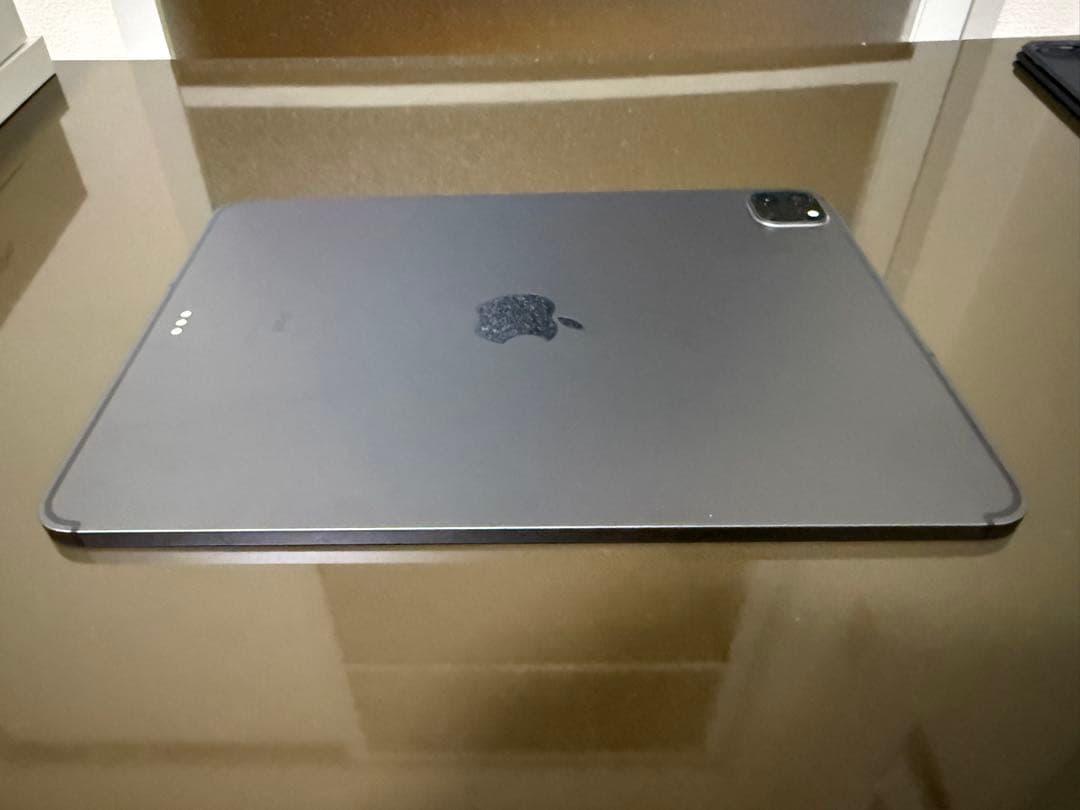 【値下げ中】iPad Pro 11\" 第2世代 + Smart Keyboard