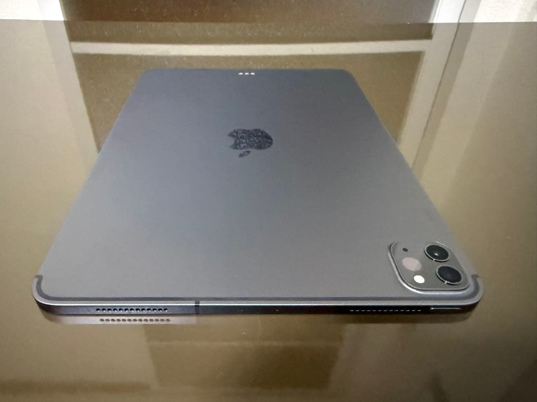 【値下げ中】iPad Pro 11\" 第2世代 + Smart Keyboard