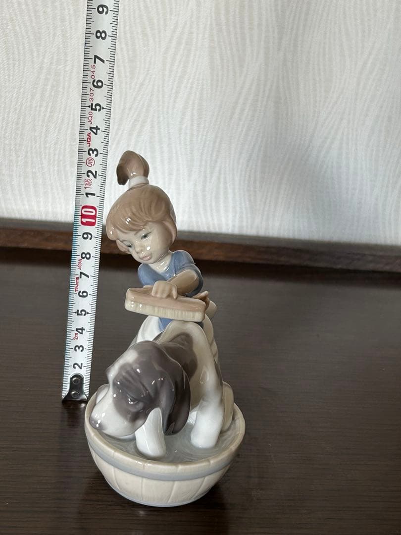 リヤドロ LLADRO きれいにしましょうね　　　　　　【定価33000円】