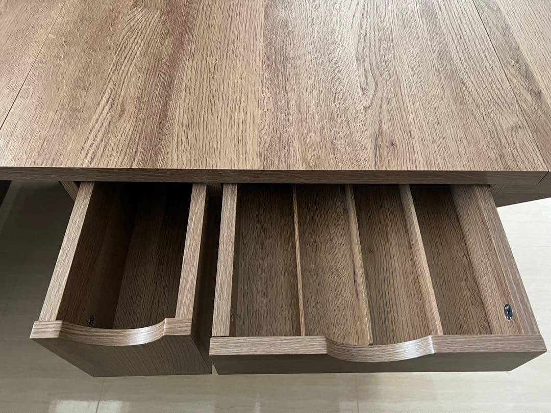 裁断　洋裁　ミシン机