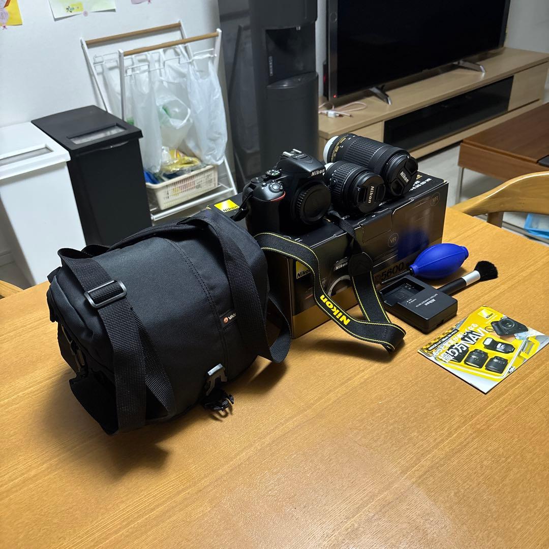 Nikon D5600 2本レンズ付き 一眼レフ